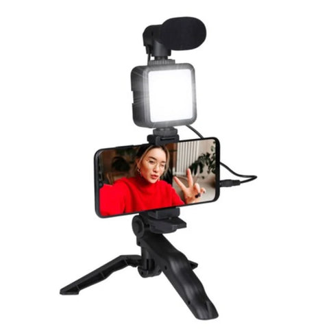 Grundig Ed-38135: 3-In-1 Selfie Studio Vlogging Kit Met Verlichting, Microfoon En Statief